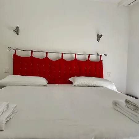 & Cosy 2 Pièces Apartment Menton